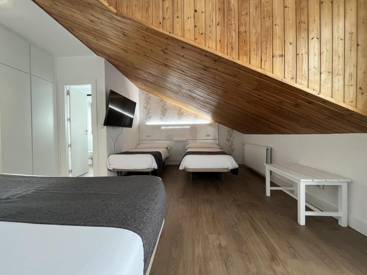 Hotel Avelina Cangas de Onis Exterior photo