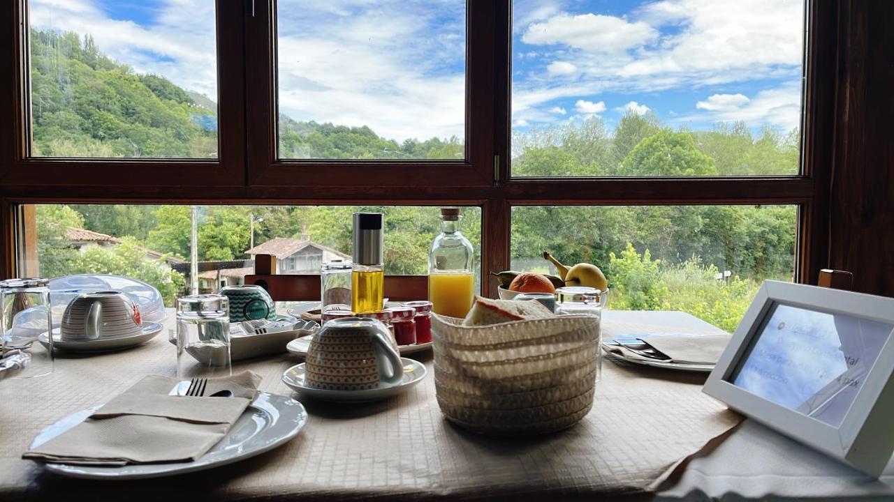 Hotel Avelina Cangas de Onis Exterior photo