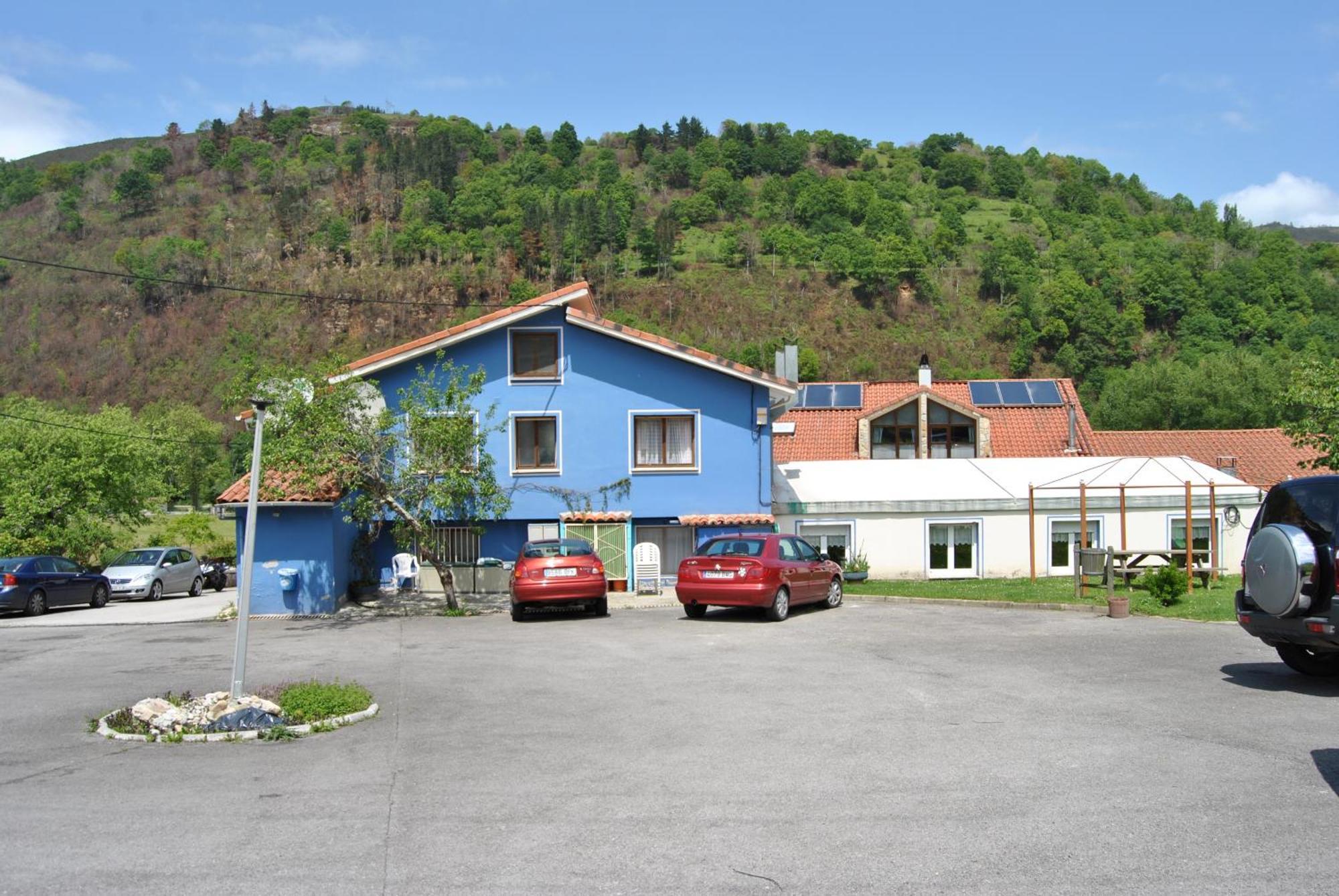 Hotel Avelina Cangas de Onis Exterior photo